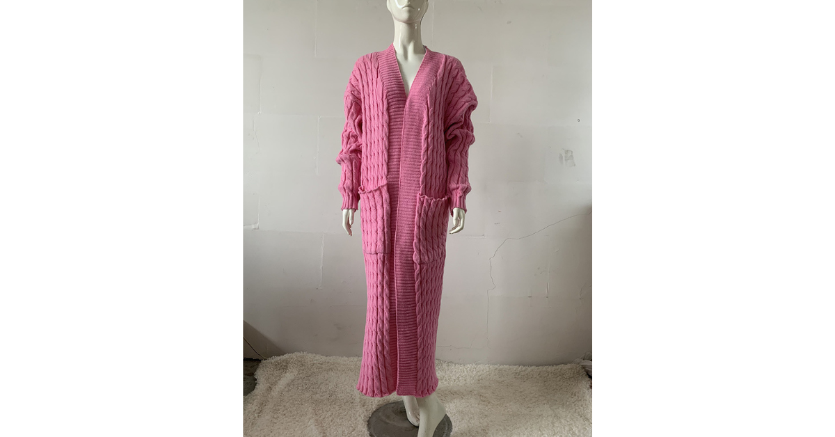 Red cardigan with front pockets