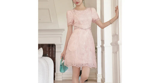 ZYHT Pink Floral Lace Mini Dress – Casual Wedding Guest Dress with Puff Sleeves & Crystal Belt - vitaliqa