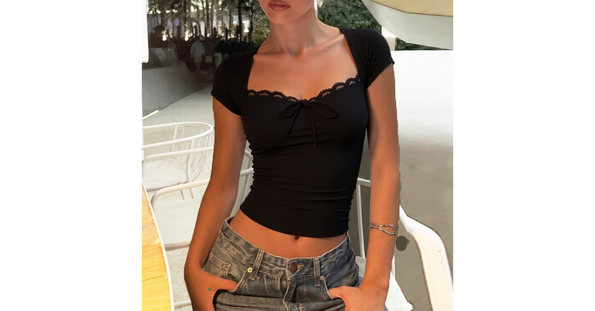 Crop top length shown while sitting