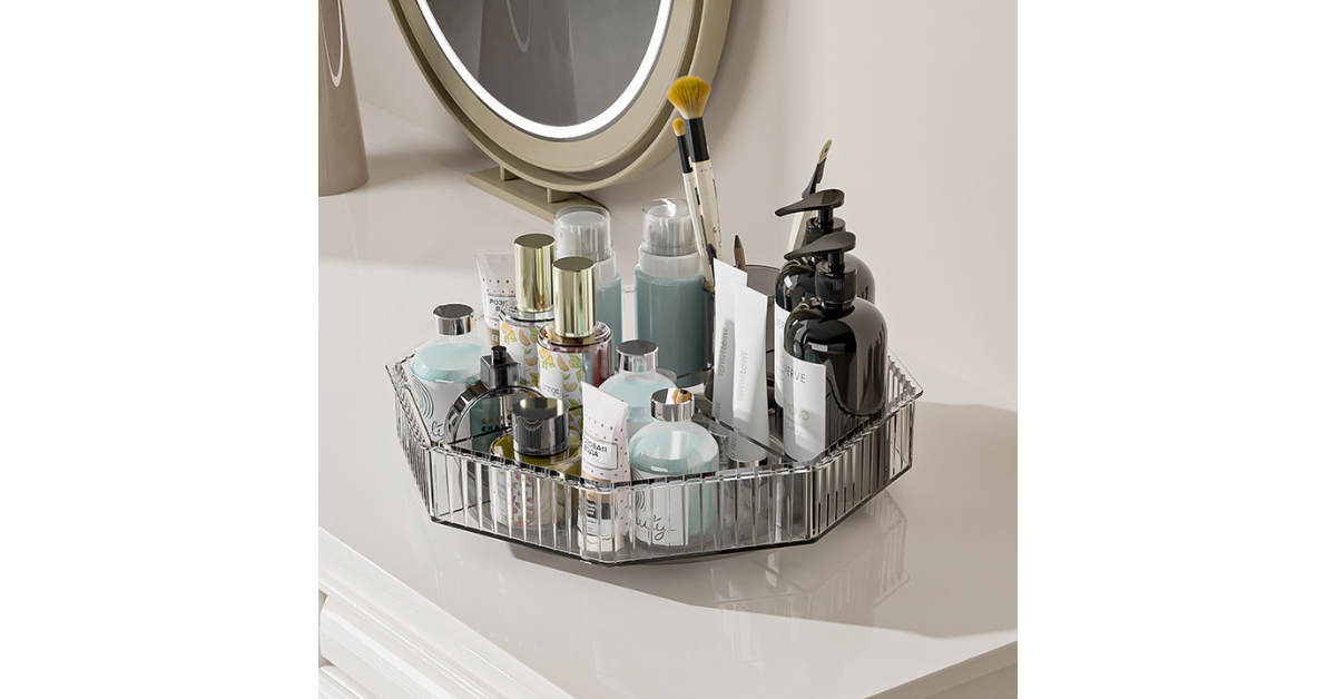 Bathroom wall storage box made of silicone for organizing daily essentials
