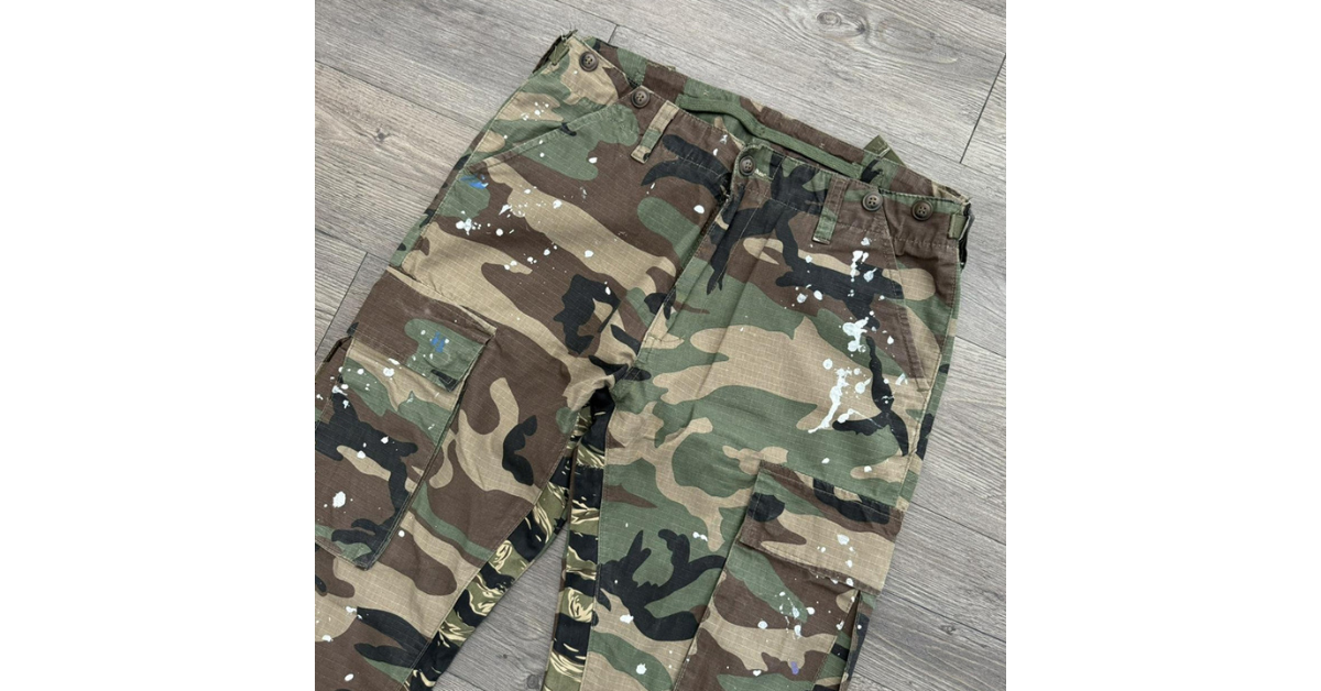 black cargo jeans baggy style