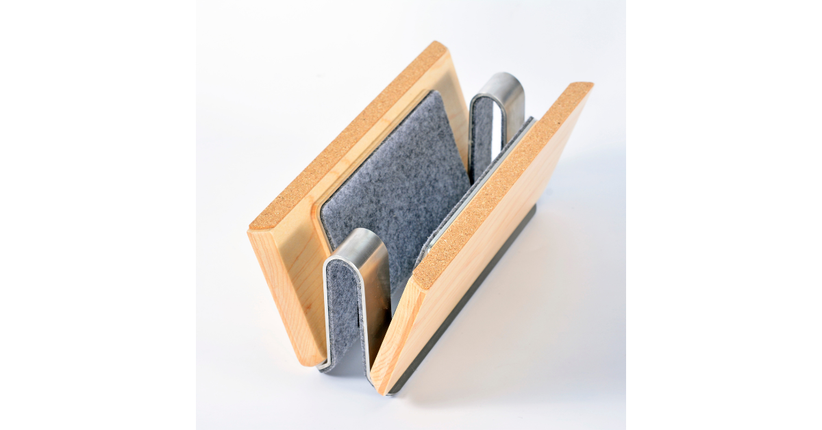 ergonomic laptop stand wooden