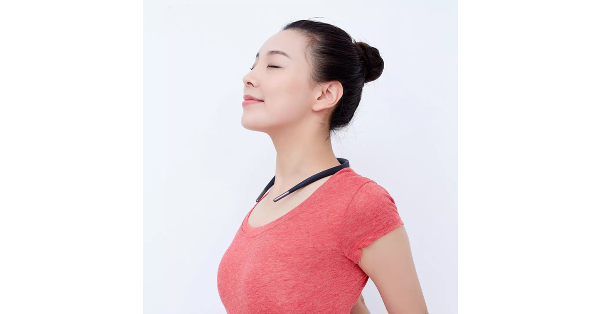 hipee smart posture corrector worn under clothing