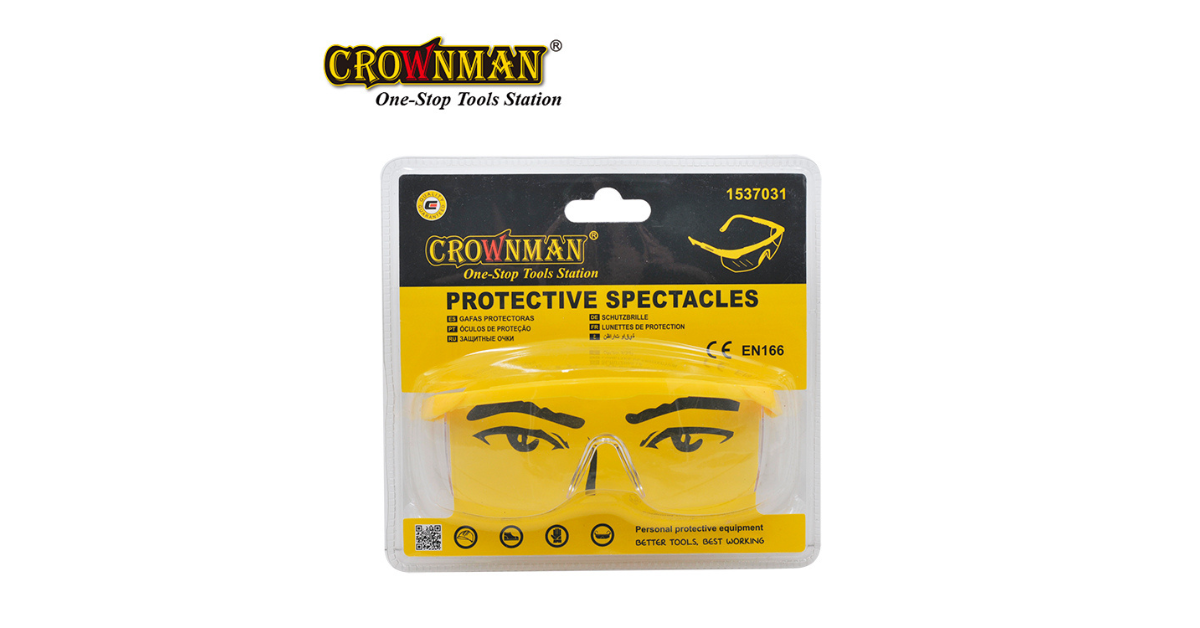 protective goggles against chemical splash