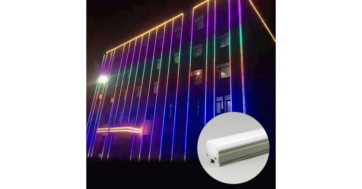 Linear wall washer landscape lighting