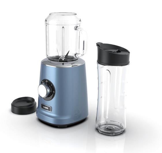 Compact travel blender for healthy drinks