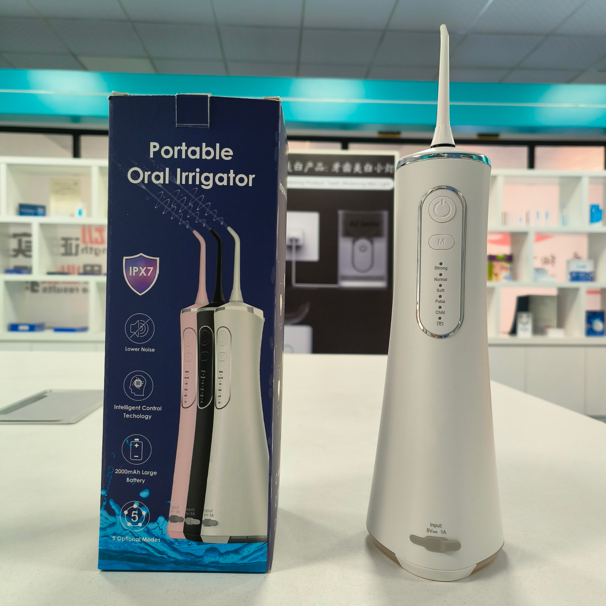 Portable Water Flosser with 300ml built-in water tank for deep daily teeth cleaning and oral hygiene.