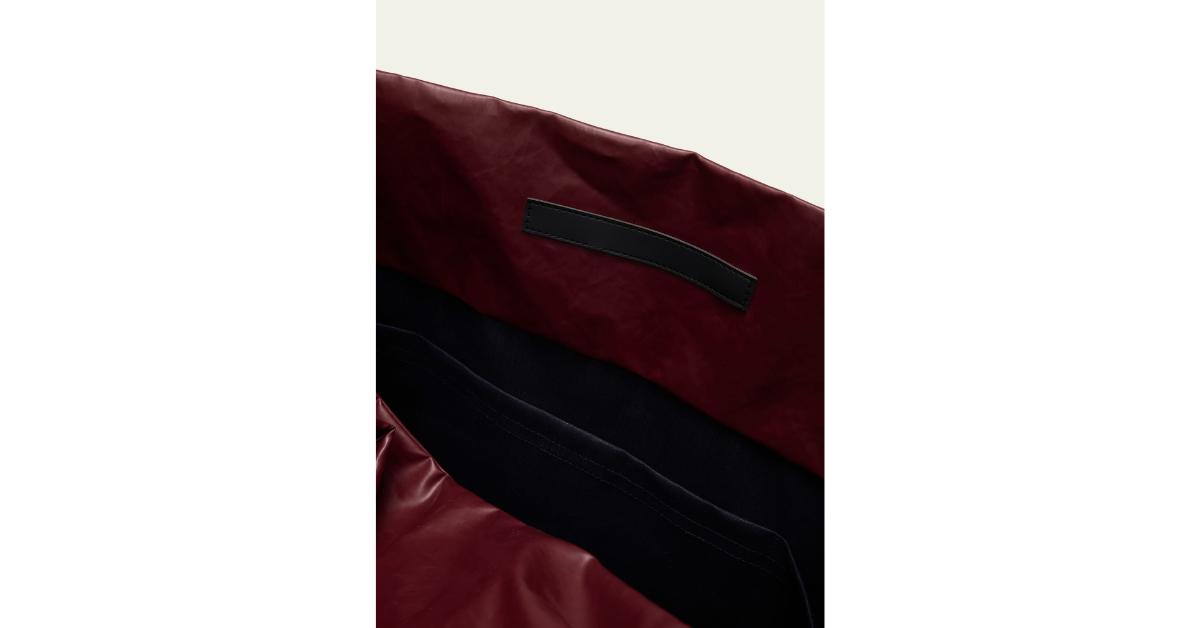 black leather bag elegant look