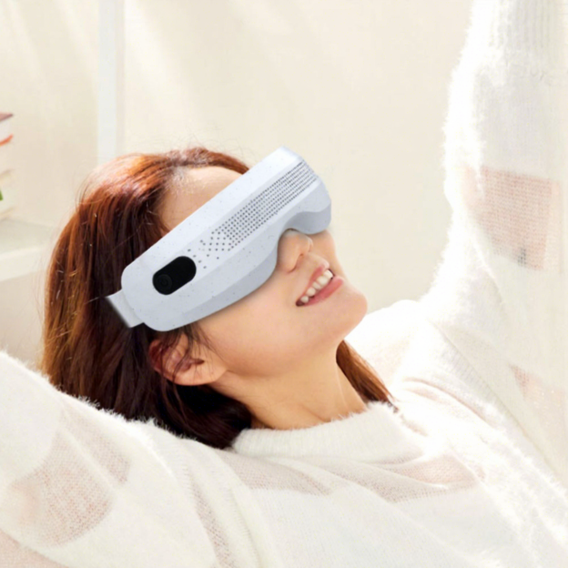 Rechargeable eye mask with hot compression therapy