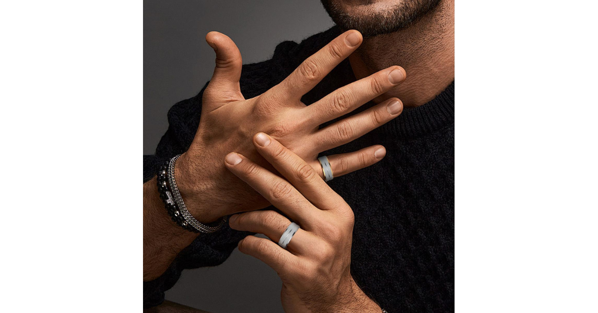 minimalist smart ring for health monitoring