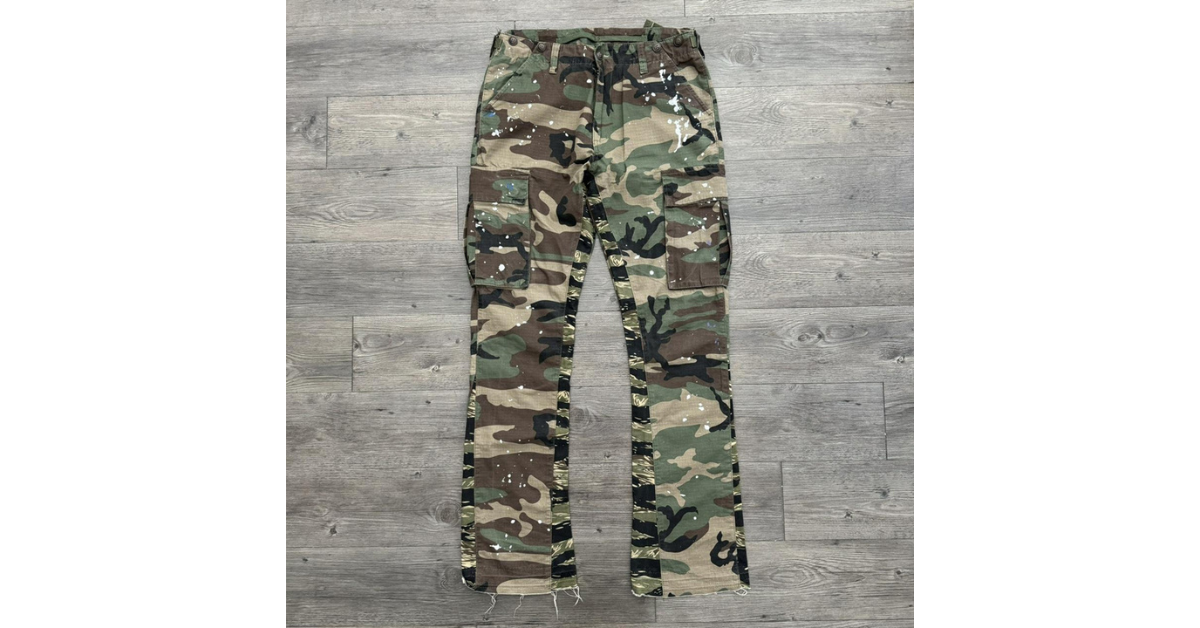camo cargo pants men outfit