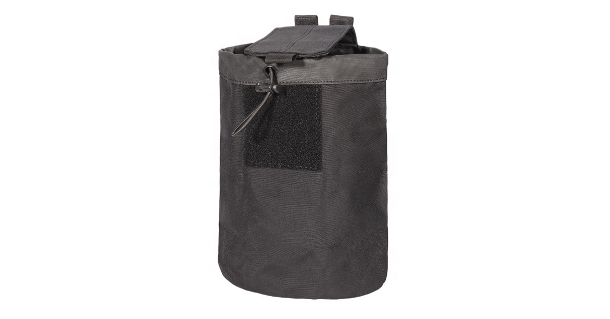 Yakeda pouch with tools organized in compartments