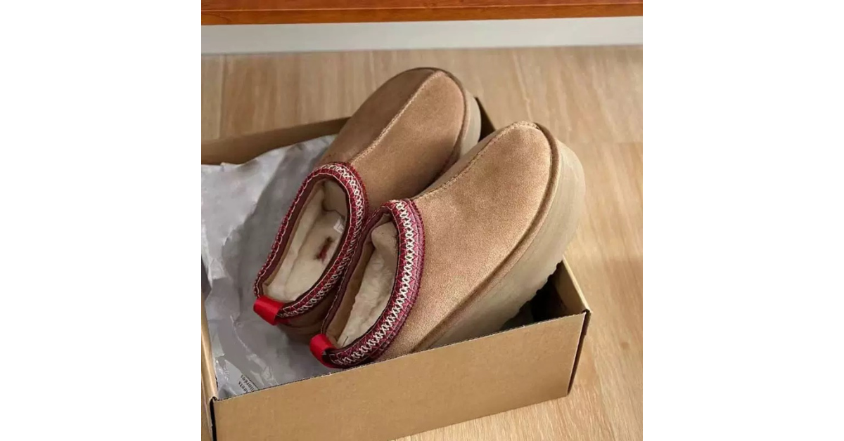 Tasman style platform slippers with fleece lining