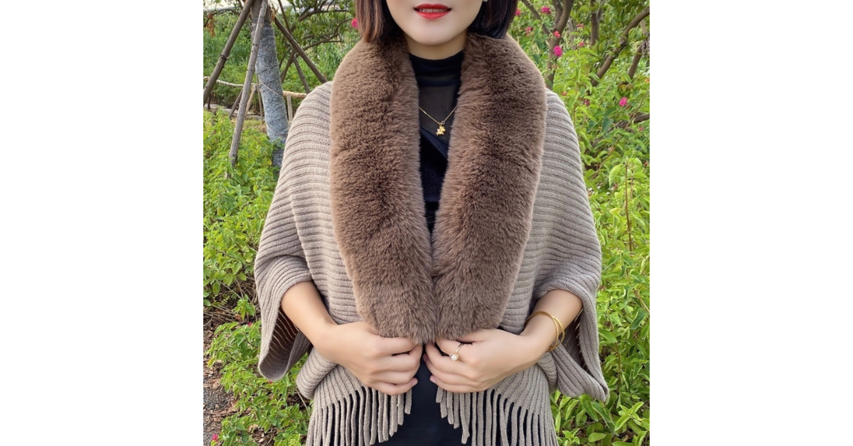 black faux fur poncho outfit
