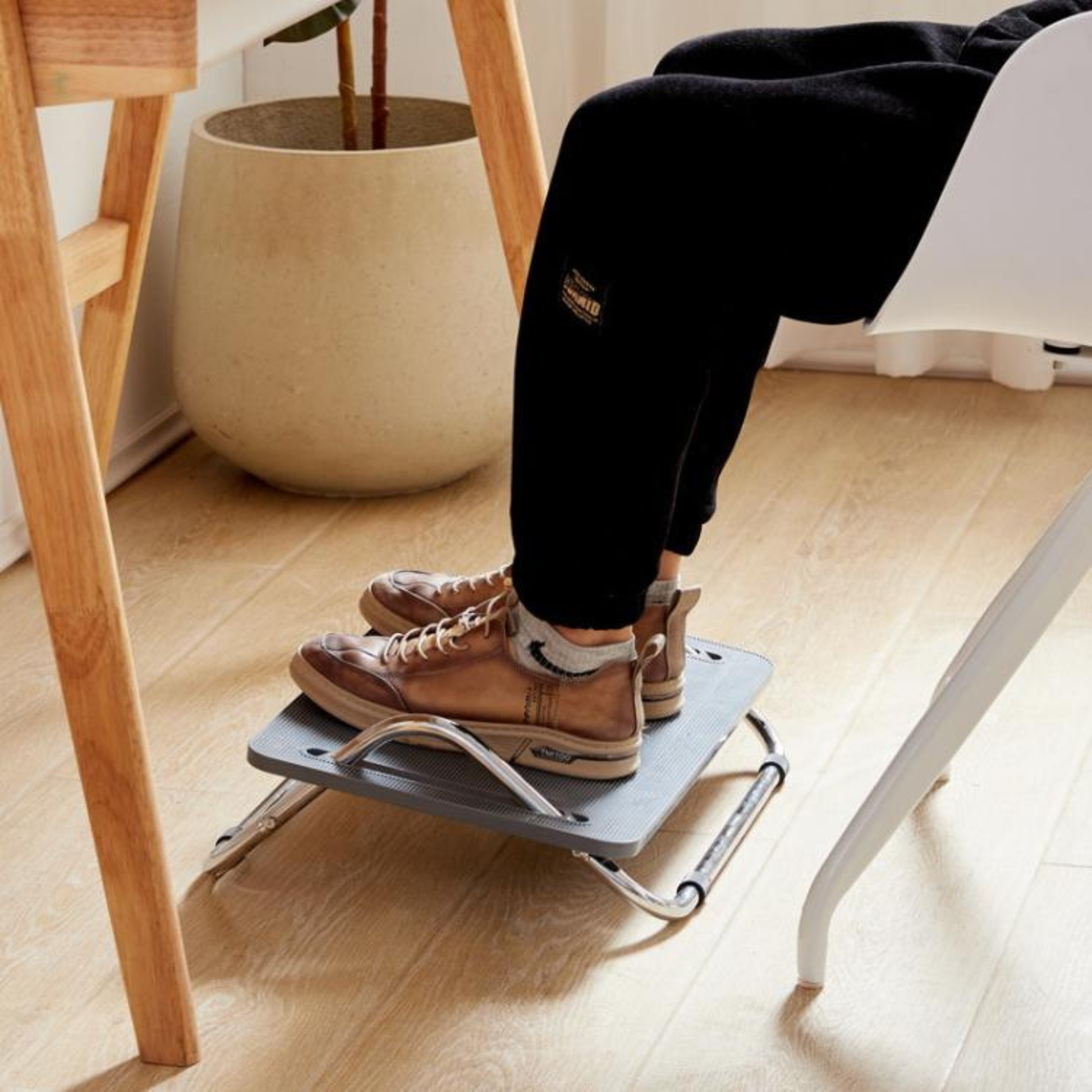 Best under desk foot rest for office chair in modern workspace