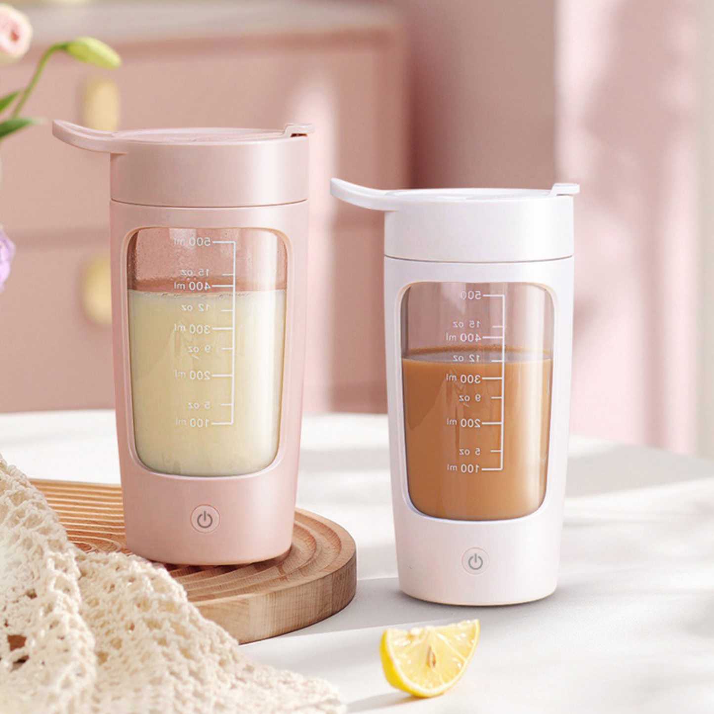 Portable Blender Bottle for Protein Shakes with rechargeable battery and compact travel-friendly design.